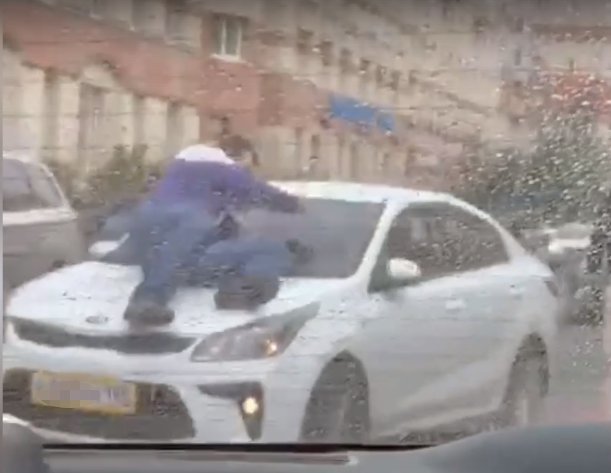 Кадр из видео ГИБДД
